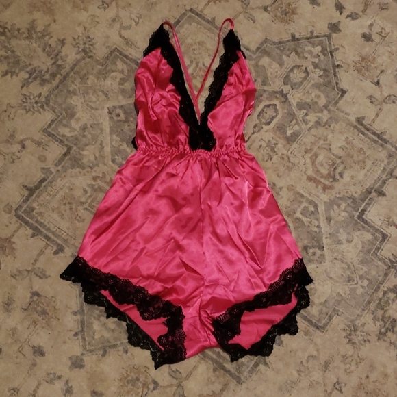 Other - Elegant Pink Lace Trim Women's Romper